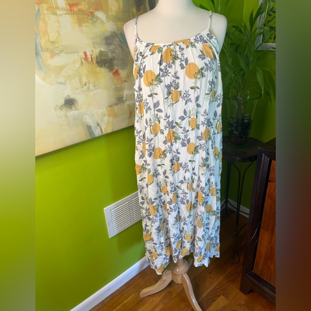Beautiful summer dress by DIP